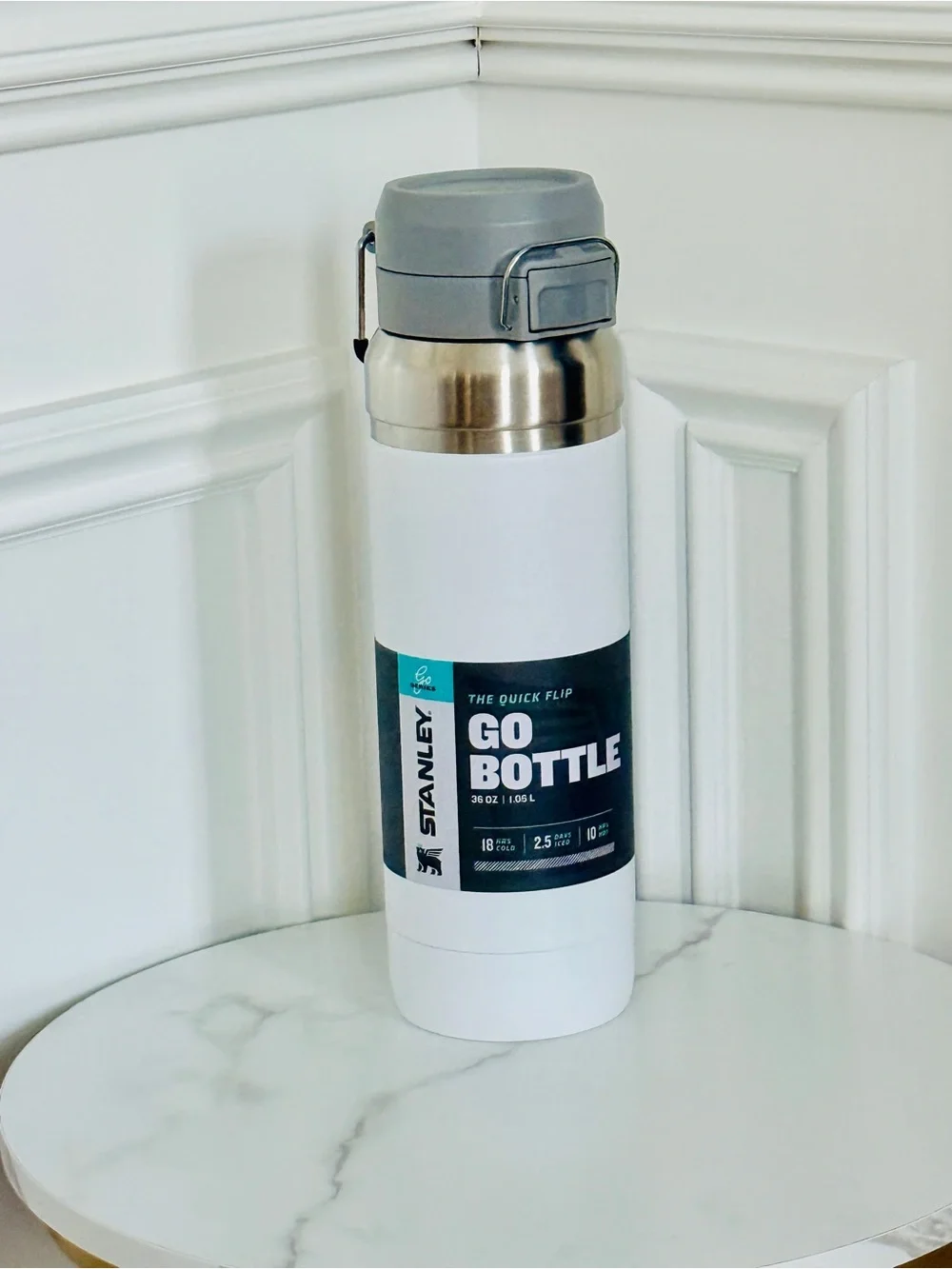 36oz Stanley Go Bottle Vacuum Water Bottle - White & Gray NWT